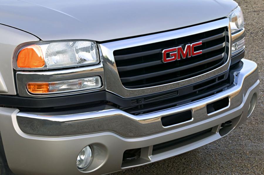  GMC Sierra HD 2003 года  (фото 9 из 13)